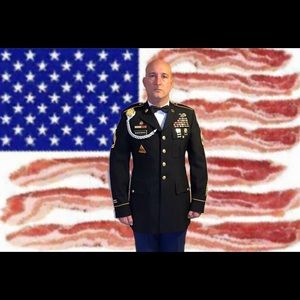 Meet your Posher, Travis